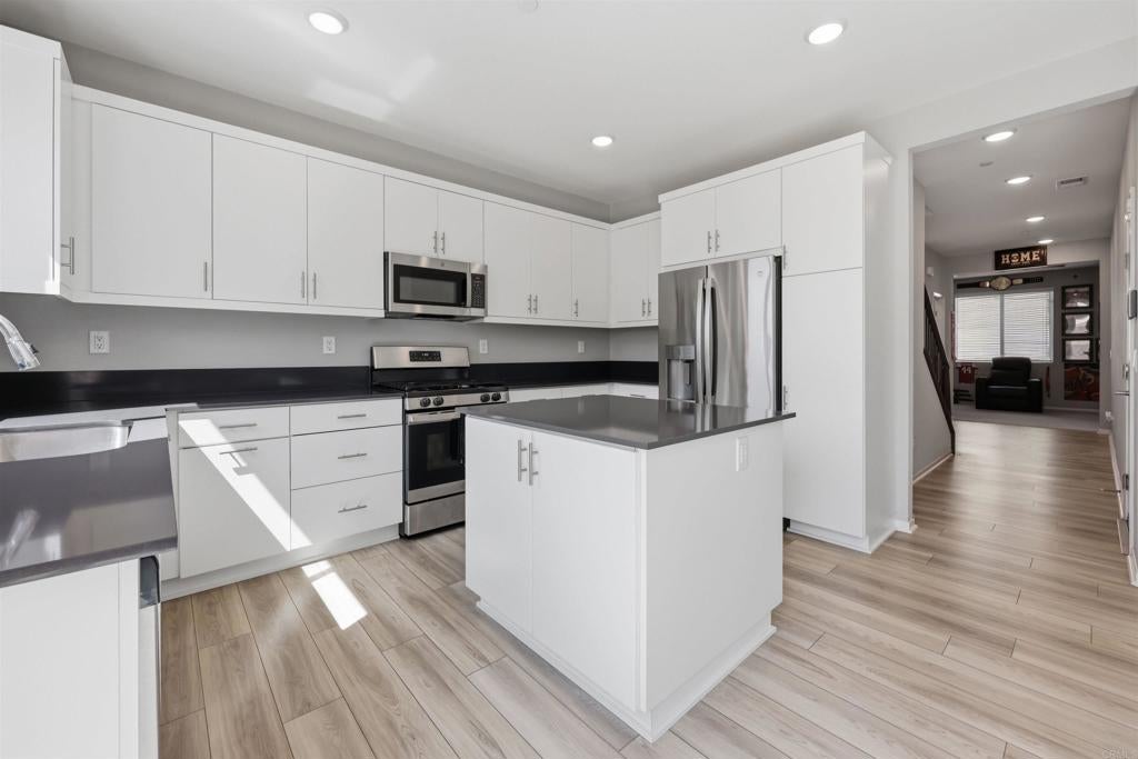 253 Paddock Lane
