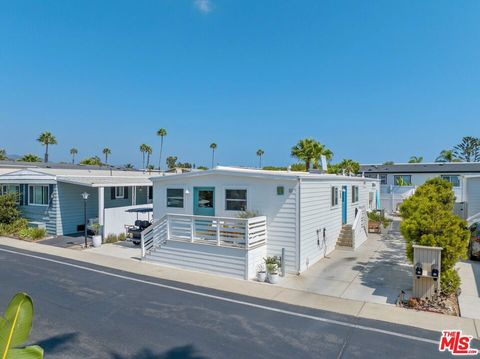 Photo of 29500 Heathercliff Road #10, Malibu, CA 90265 (MLS # 25599895) Photo of 29500 Heathercliff Road #10, Malibu, CA 90265 (MLS # 25599895)