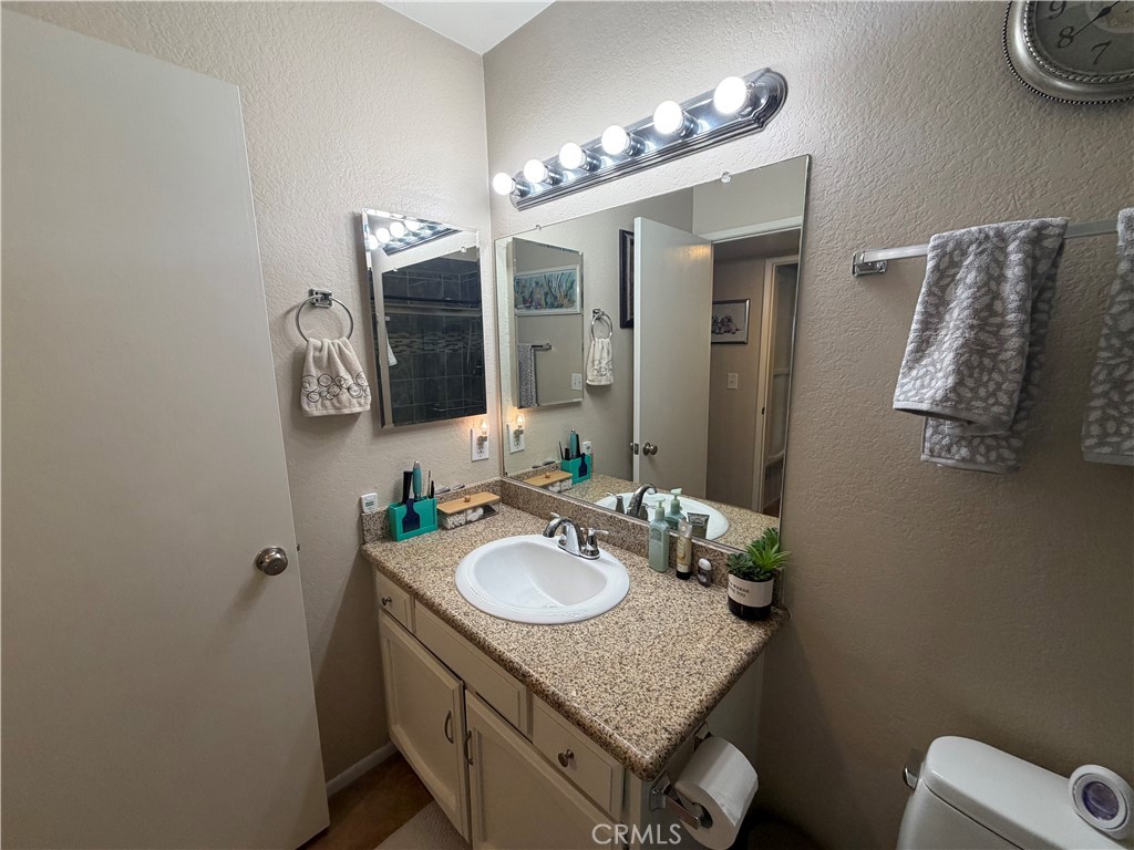 2599 Walnut 205