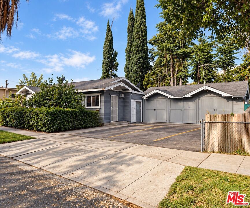 6411 Willis Avenue