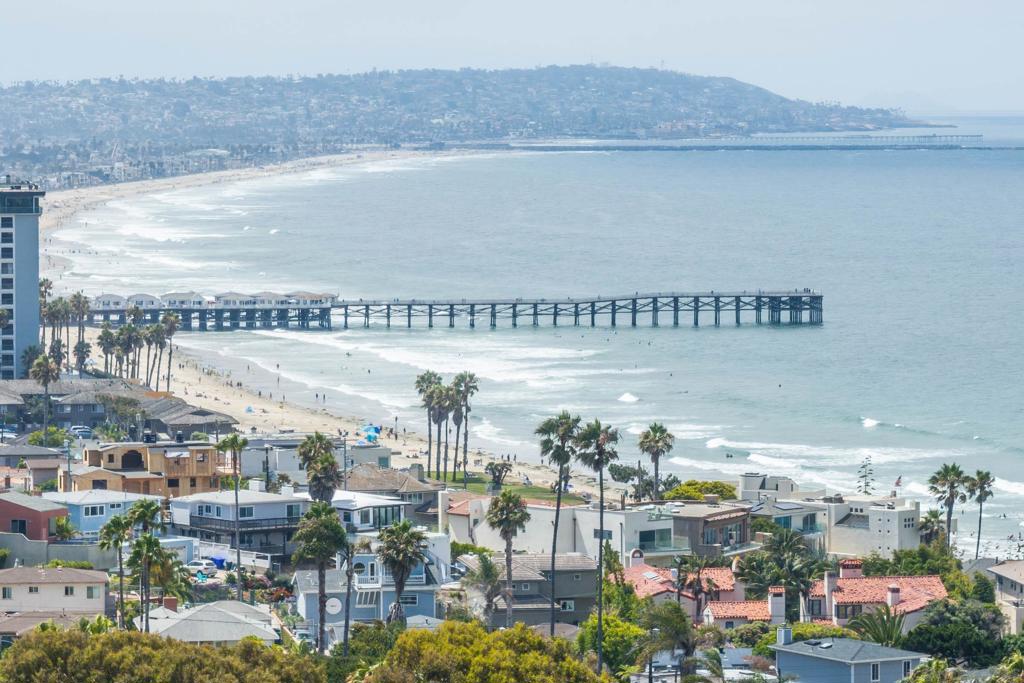 Pacific Beach - Residential Lease