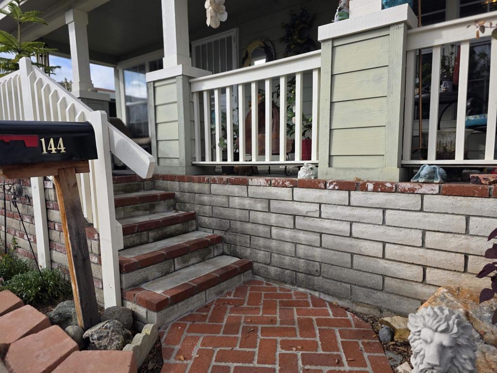 450 E Bradley Avenue 144