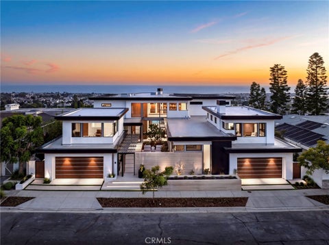 Photo of 2711 Ebbtide Road, Corona Del Mar, CA 92625 (MLS # NP26149837)