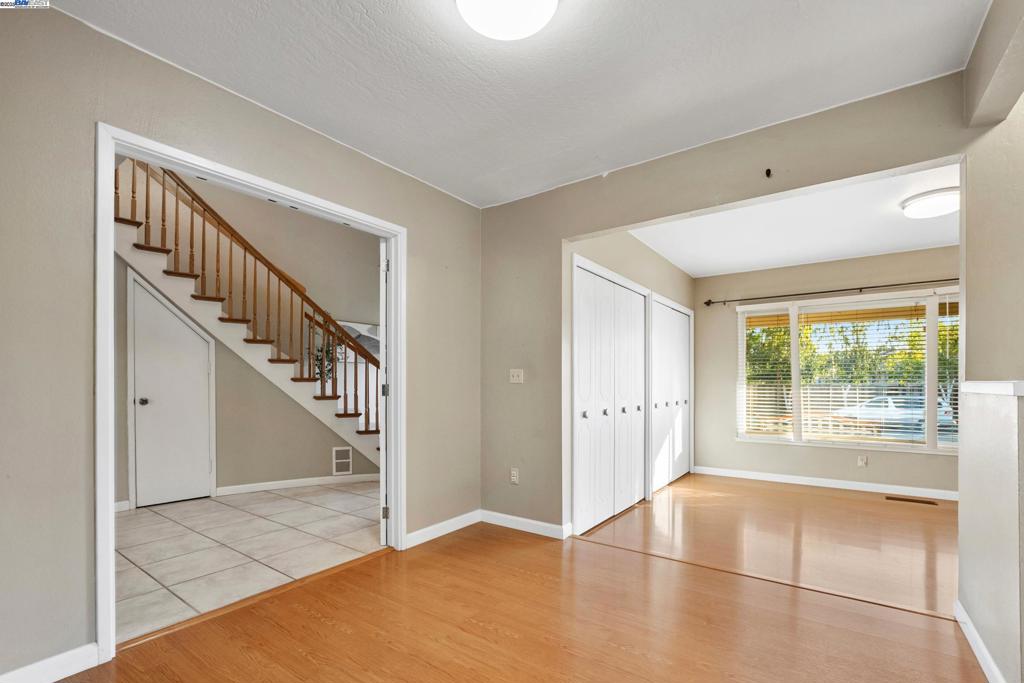 SUNSET WEST - Residential