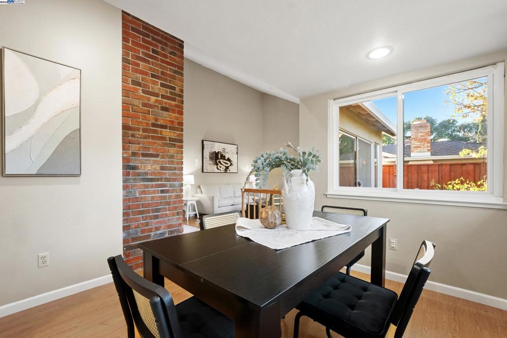 SUNSET WEST - Residential