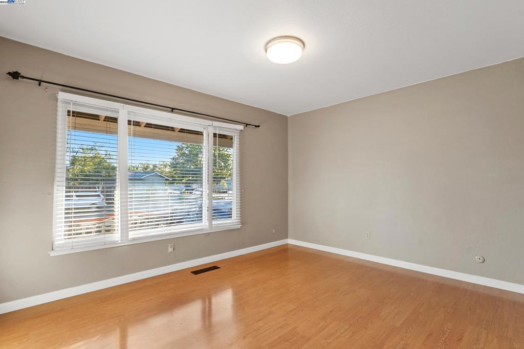 SUNSET WEST - Residential