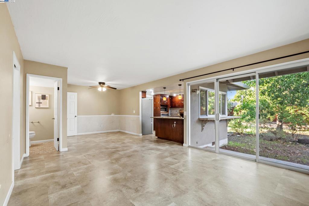 SUNSET WEST - Residential