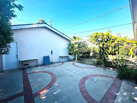 Tiny photo for 22427 Vanowen Street, West Hills, CA 91307 (MLS # SR25161739)
