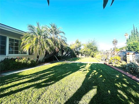 Tiny photo for 22427 Vanowen Street, West Hills, CA 91307 (MLS # SR25161739)