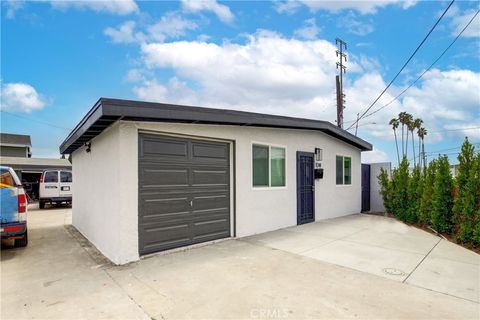 Photo of 11248 Woodruff Avenue, Downey, CA 90241 (MLS # DW26047703)