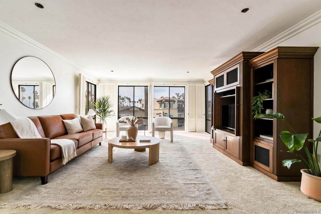 8110 El Paseo Grande 203