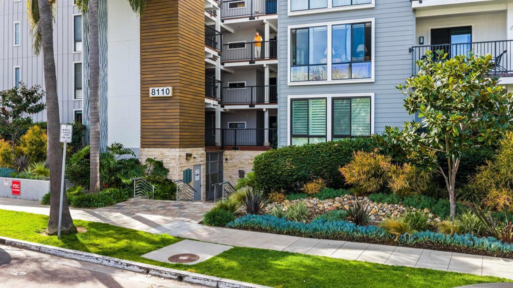 8110 El Paseo Grande 203