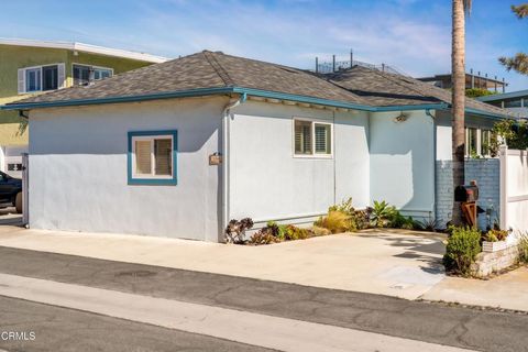 Photo of 1046 Driftwood Lane, Ventura, CA 93001 (MLS # V1-36095)
