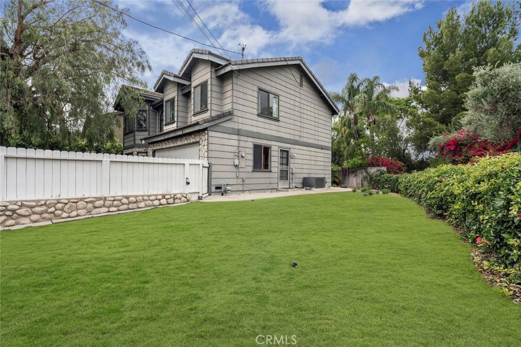 3537 Gladiola Drive