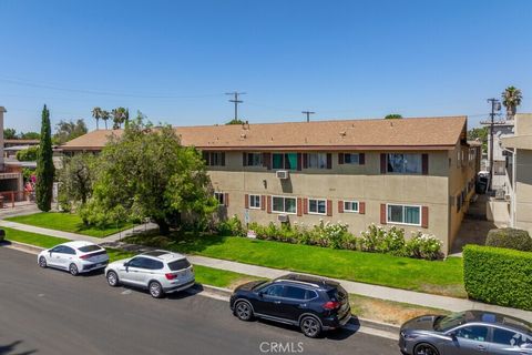 Photo of 6635 Wilkinson Avenue, North Hollywood, CA 91606 (MLS # SB25197224)