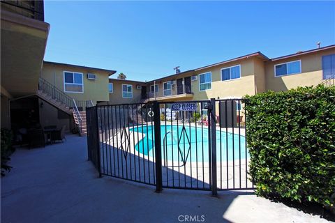 Tiny photo for 6635 Wilkinson Avenue, North Hollywood, CA 91606 (MLS # SB25197224)