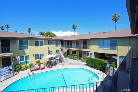 Tiny photo for 6635 Wilkinson Avenue, North Hollywood, CA 91606 (MLS # SB25197224)