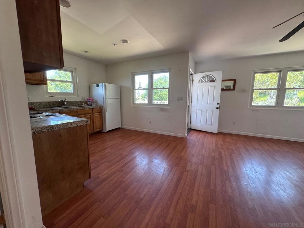 Lakeside - Residential