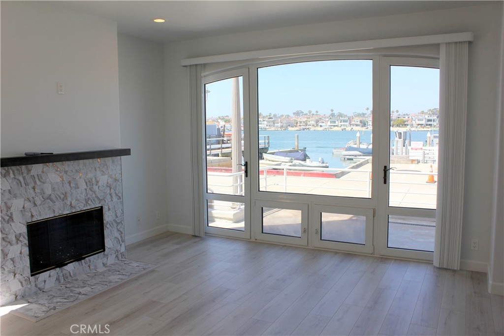 813 E Bay Avenue 1