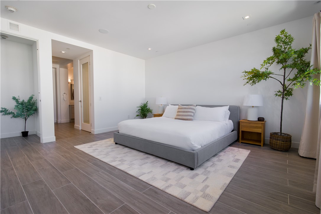 Peninsula Village - Residential Lease