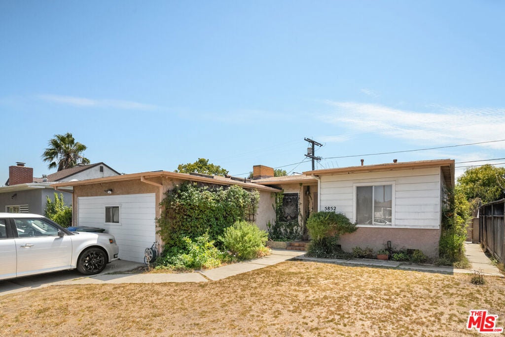 5852 Compass Drive