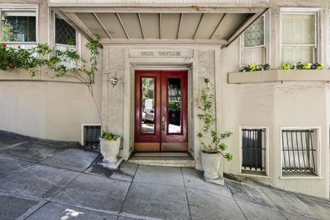 Photo of 1632 Taylor Street #5, San Francisco, CA 94133 (MLS # ML82036219)