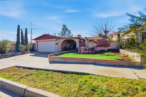 Photo of 1728 De Anza St St, Barstow, CA 92311 (MLS # OC26037837)