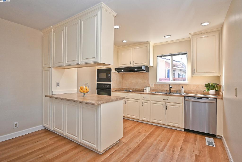 SUNDALE - Residential