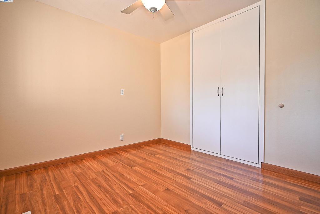 SUNDALE - Residential