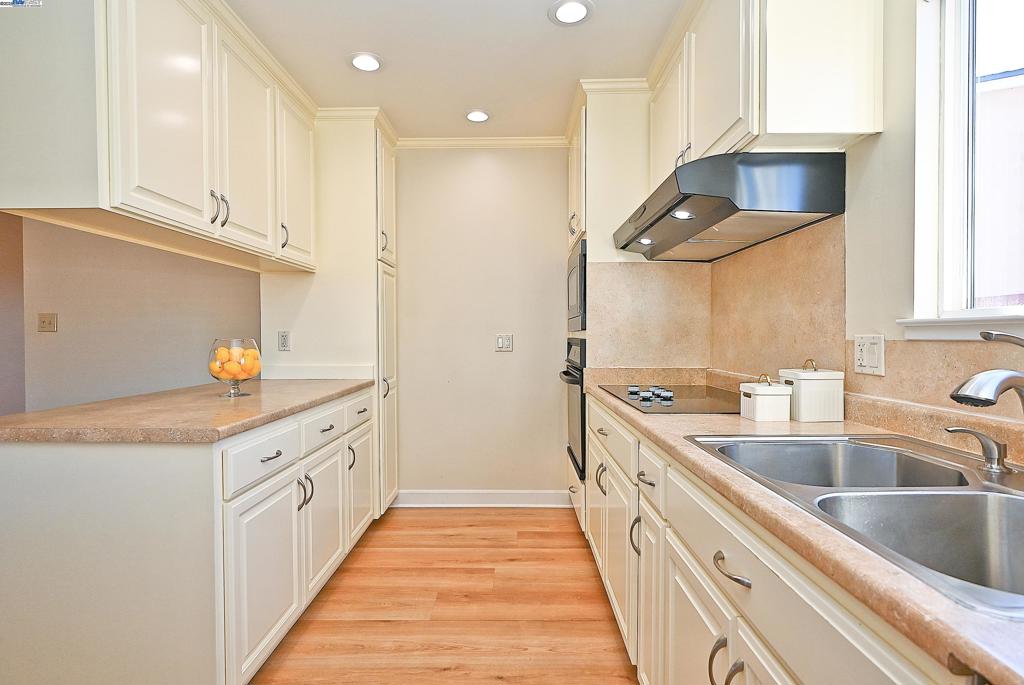 SUNDALE - Residential