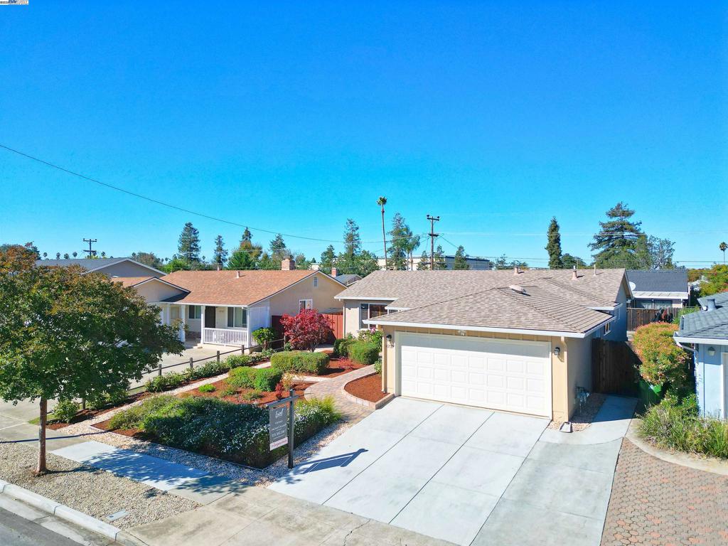 SUNDALE - Residential