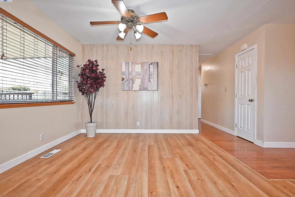 SUNDALE - Residential