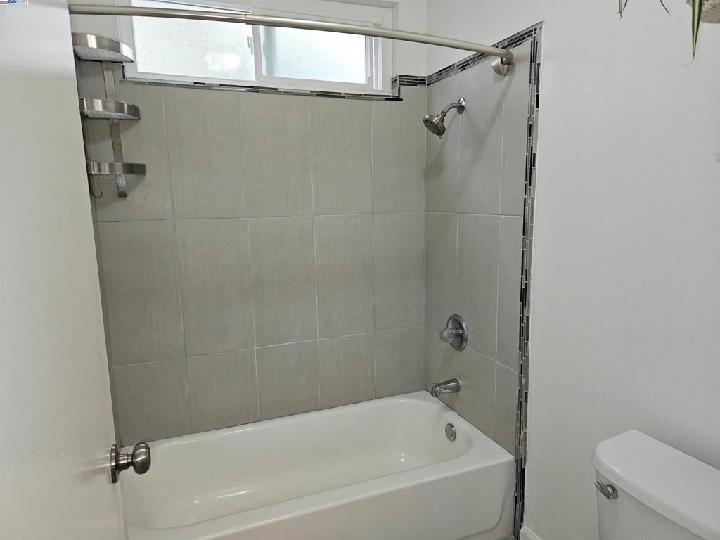 WASHINGTON COMM - Residential