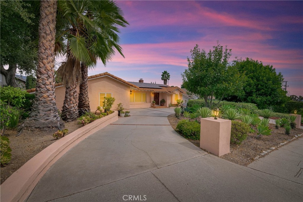 1716 N Santa Anita Avenue