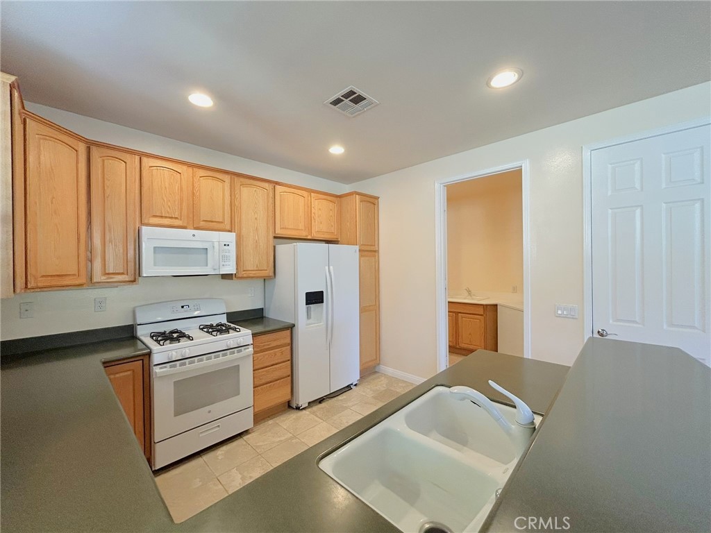 Solera (SLRA) - Residential Lease