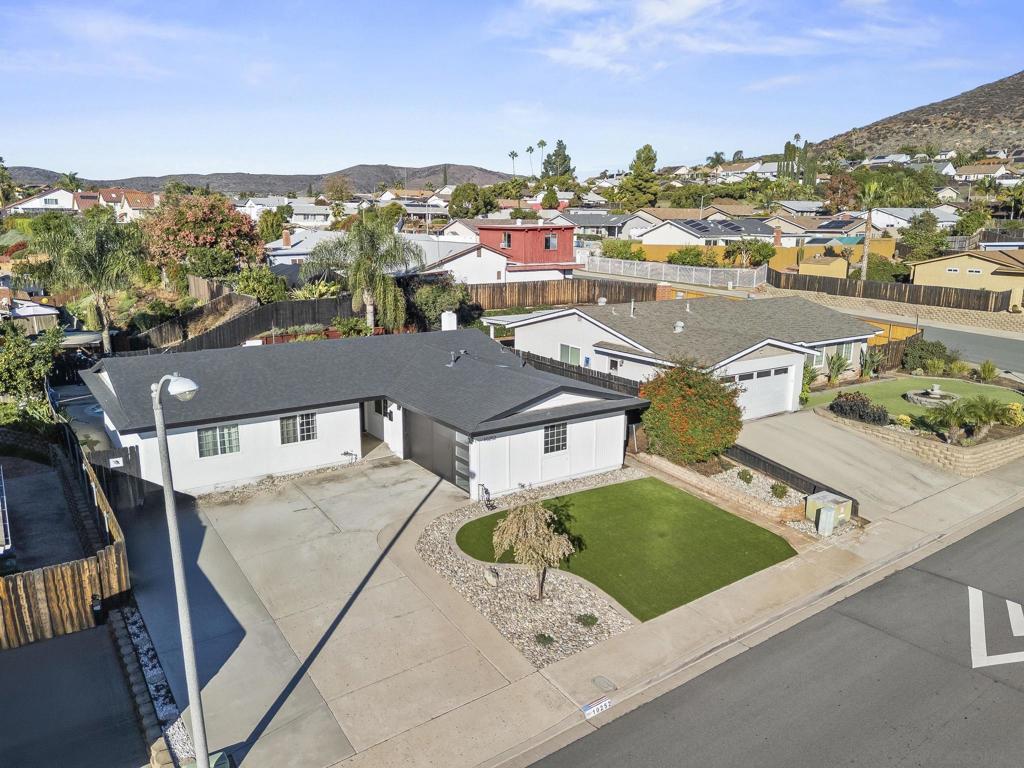 10252 Santana Street