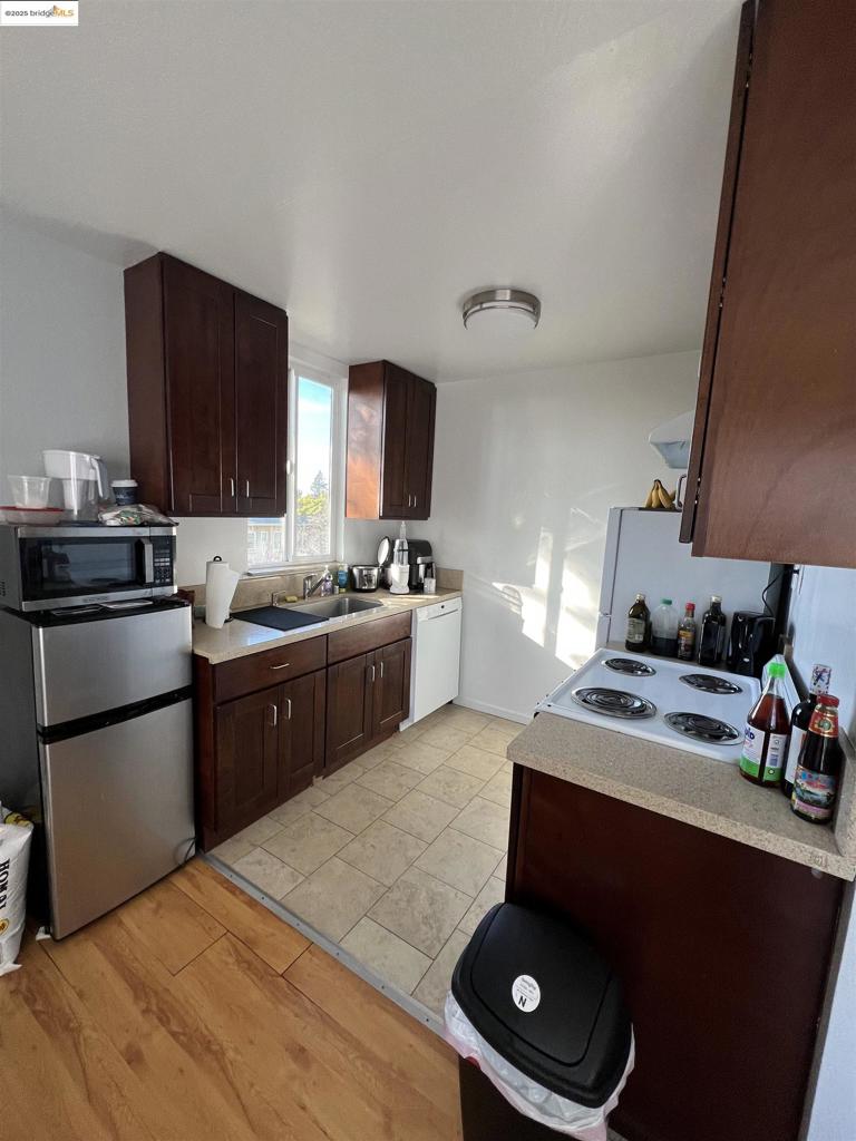 ELMWOOD - Residential Lease