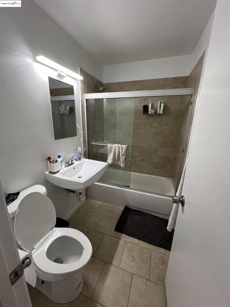 ELMWOOD - Residential Lease