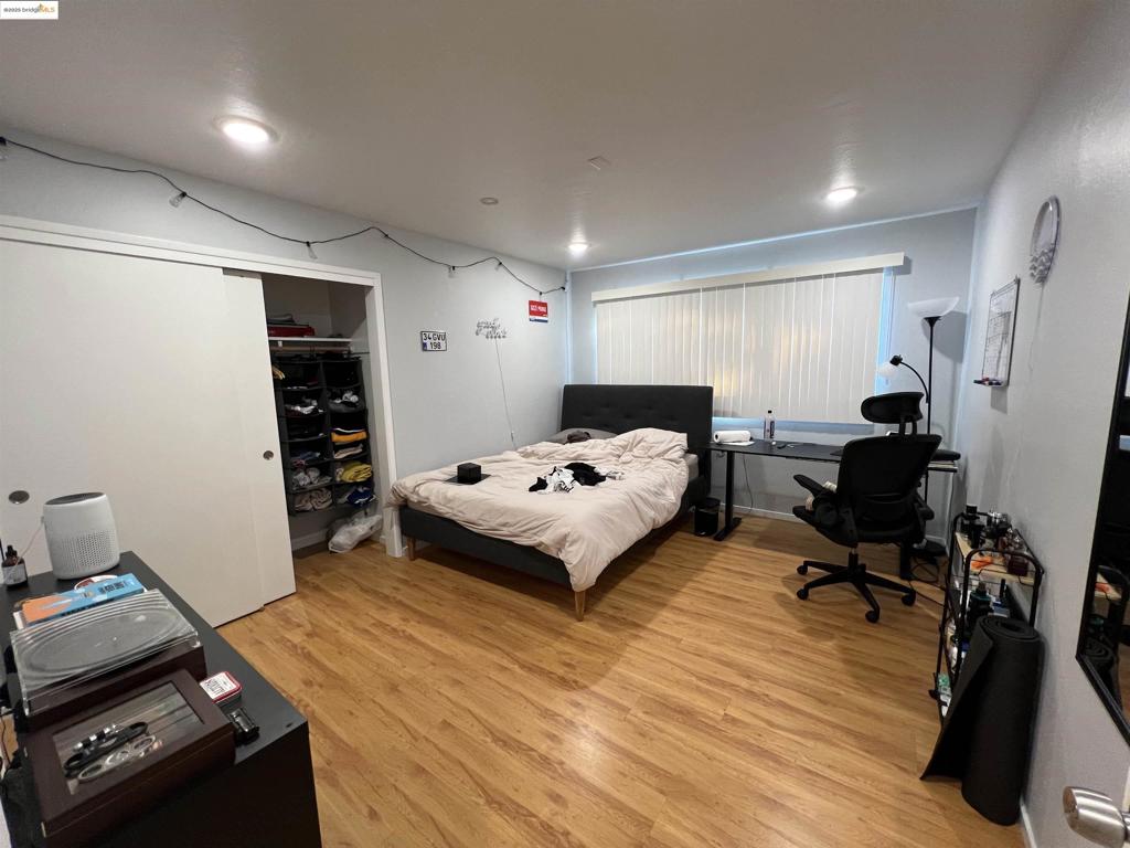 ELMWOOD - Residential Lease