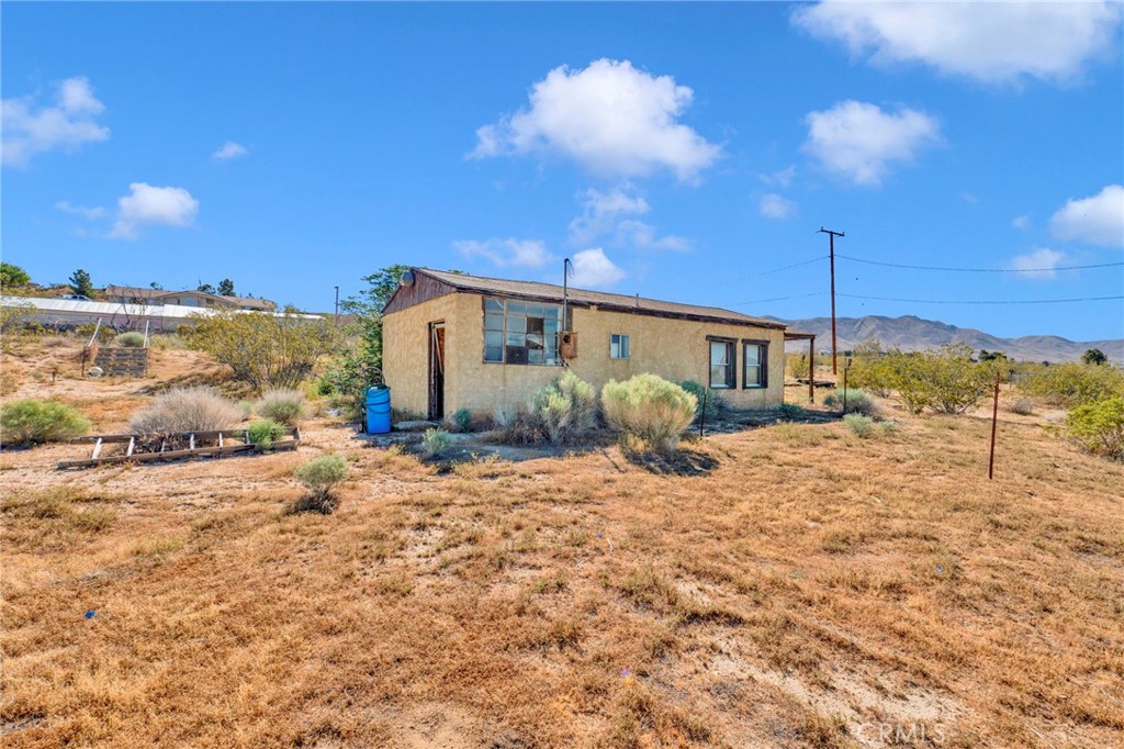 10393 Mockingbird Avenue