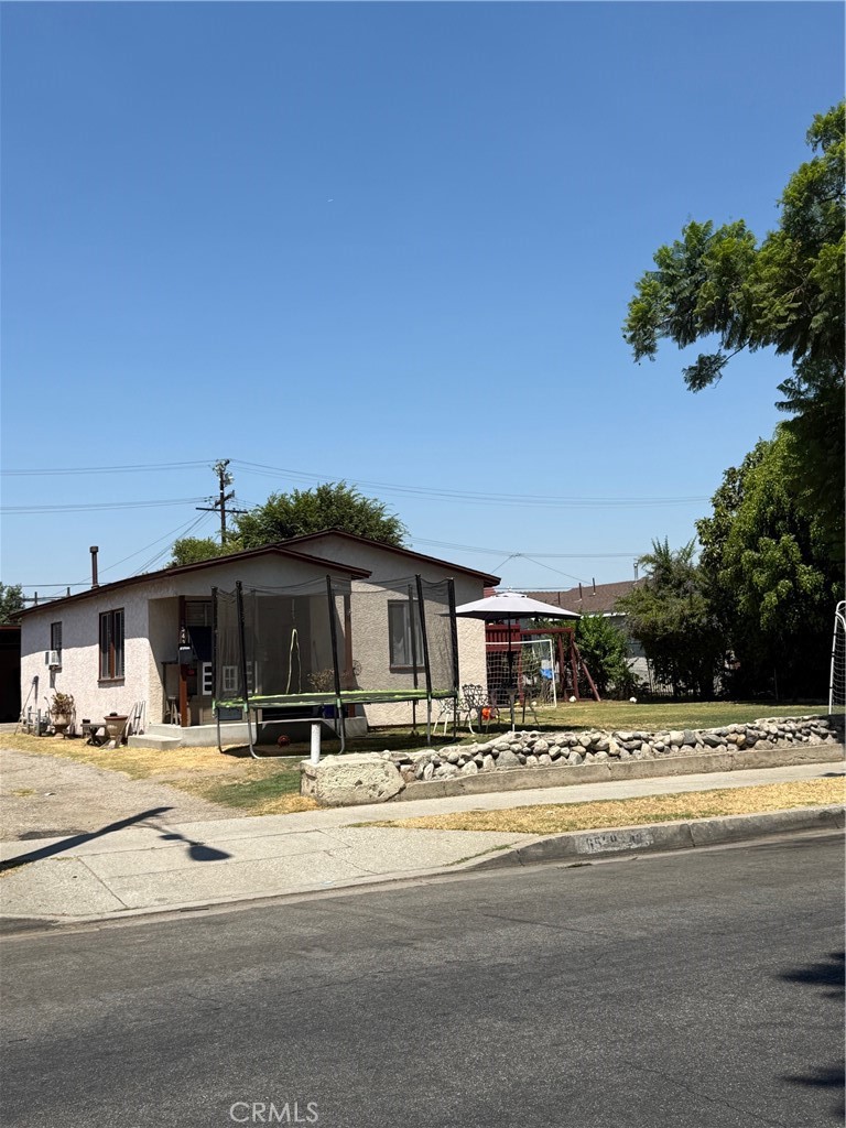6539 Ajax Avenue