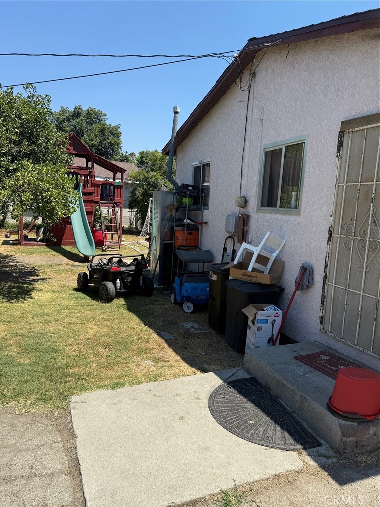 6539 Ajax Avenue