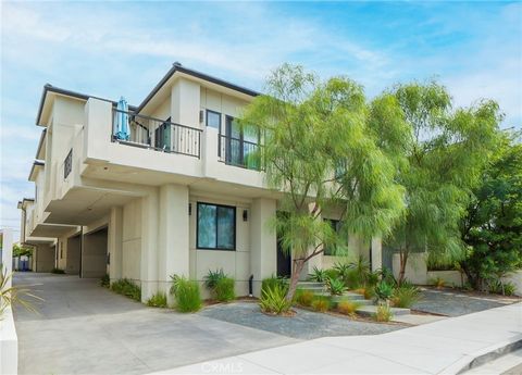 Photo of 2603 Nelson Avenue #B, Redondo Beach, CA 90278 (MLS # SB25177889)