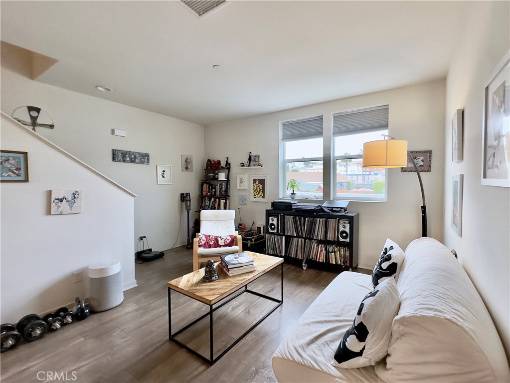 3945 Eagle Rock Boulevard 51