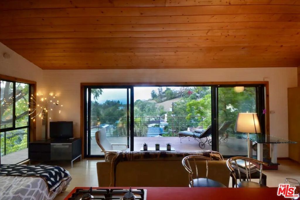 Photo of 1926 Whitmore Avenue, Los Angeles, CA 90039 (MLS # 25608195)
