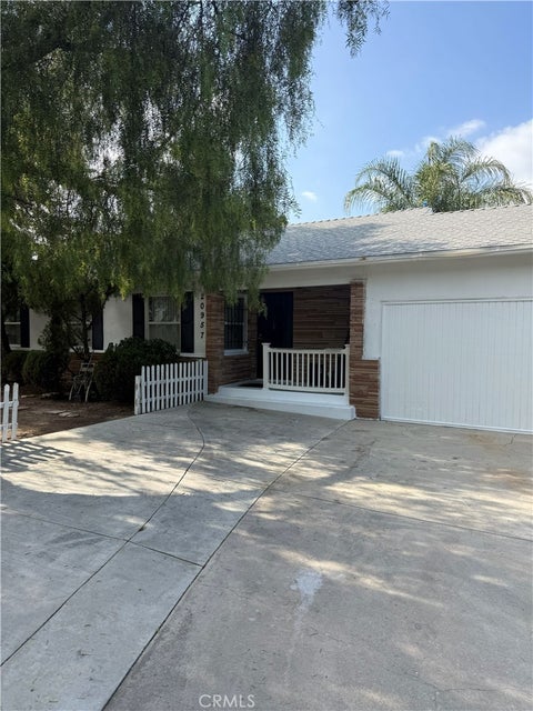 Photo of 20957 Community St. ST, Canoga Park, CA 91304 (MLS # SR26108491)