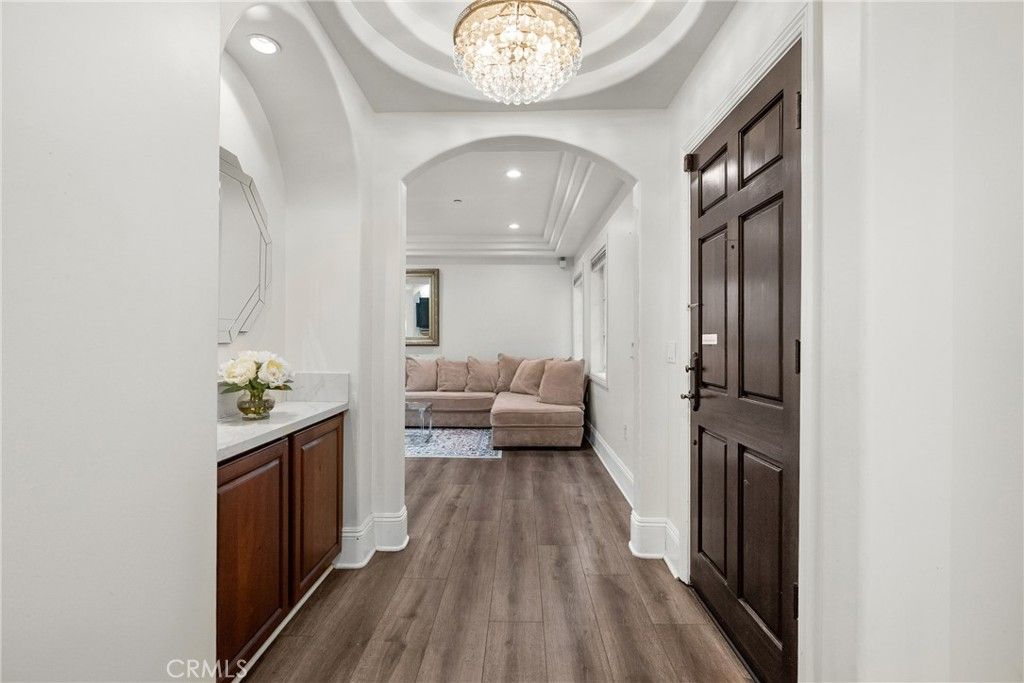 Photo of 1311 Centinela Ave #3, Santa Monica, CA 90404 (MLS # SR25228151)