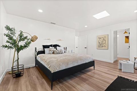 Tiny photo for 1110 Sea Village Dr Dr, Cardiff By The Sea, CA 92007 (MLS # 260005371SD)