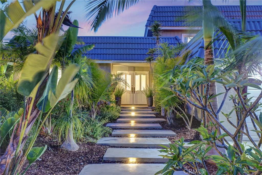 891 Palo Verde Avenue