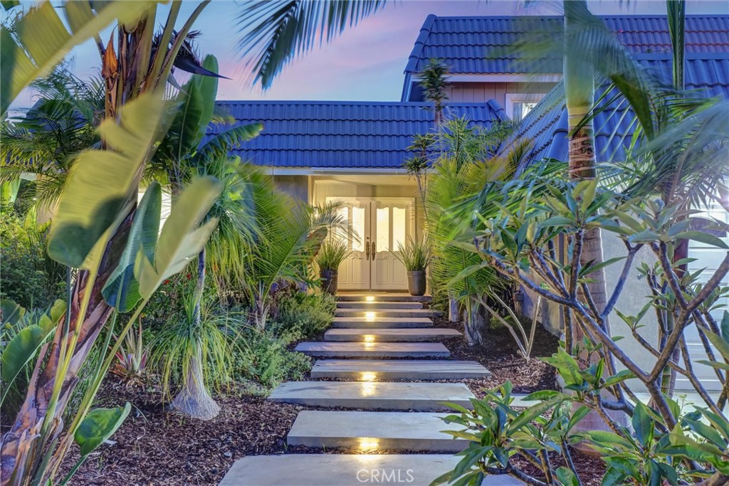 891 Palo Verde Avenue